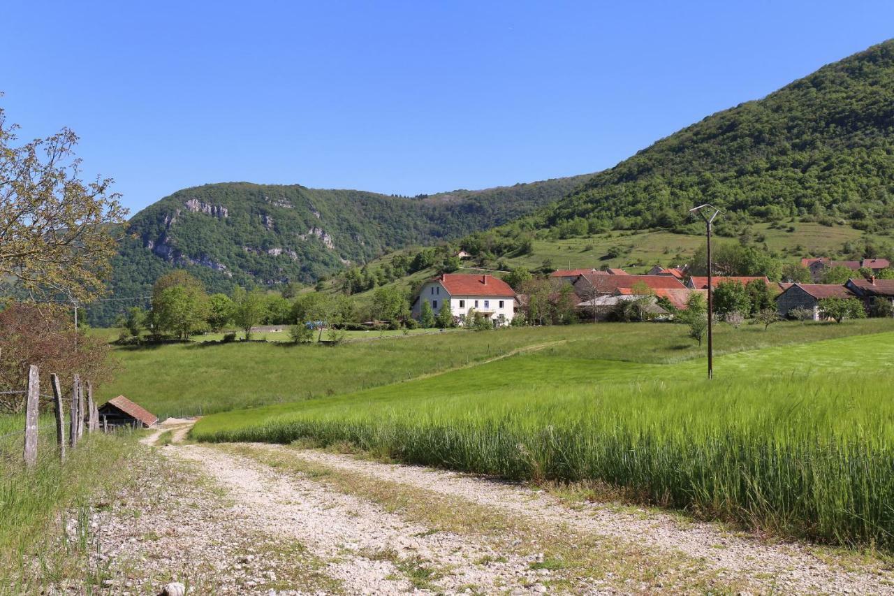 Goute La Vie Marchamp Exterior foto