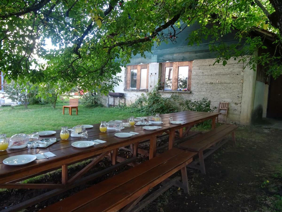 Goute La Vie Marchamp Exterior foto